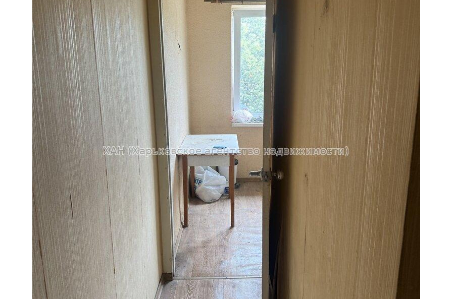 Продам квартиру, 23 Августа ул. , 2 кім., 43.80 м², советский ремонт 