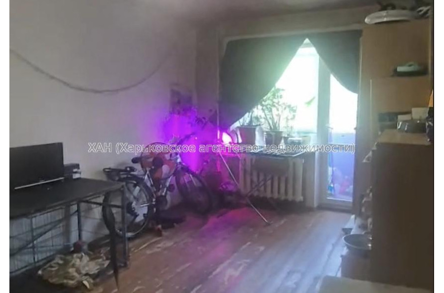 Продам квартиру, Ново-Баварский просп. , 3  ком., 54 м², советский ремонт 