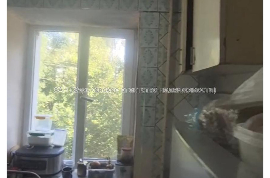 Продам квартиру, Ново-Баварский просп. , 3  ком., 54 м², советский ремонт 