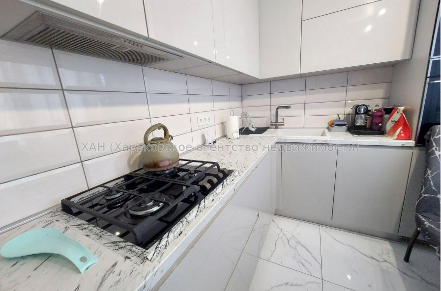 Продам квартиру, Академика Павлова ул. , 3  ком., 68 м², евроремонт 