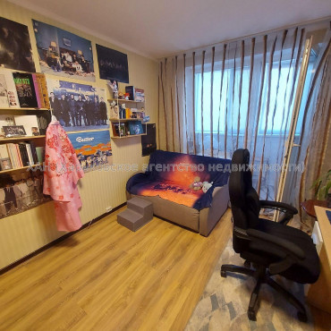 Продам квартиру, Академика Павлова ул. , 3  ком., 68 м², евроремонт 