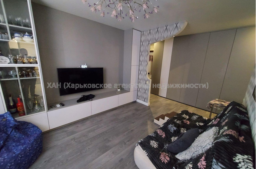 Продам квартиру, Академика Павлова ул. , 3  ком., 68 м², евроремонт 