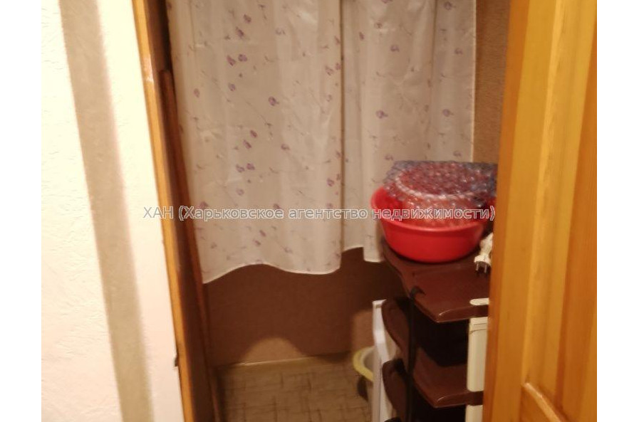 Продам квартиру, 92-й бригады ул. , 1  ком., 35.50 м², косметический ремонт 