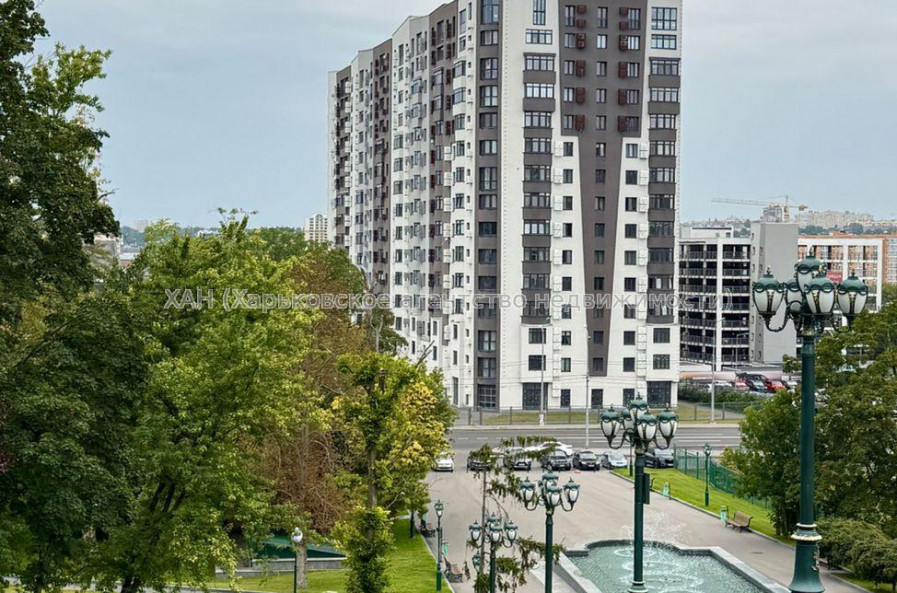 Продам квартиру, Ботаническая ул. , 1 кім., 54.50 м², авторский дизайн 