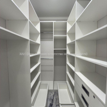 Продам квартиру, Ботаническая ул. , 1 кім., 54.50 м², авторский дизайн 