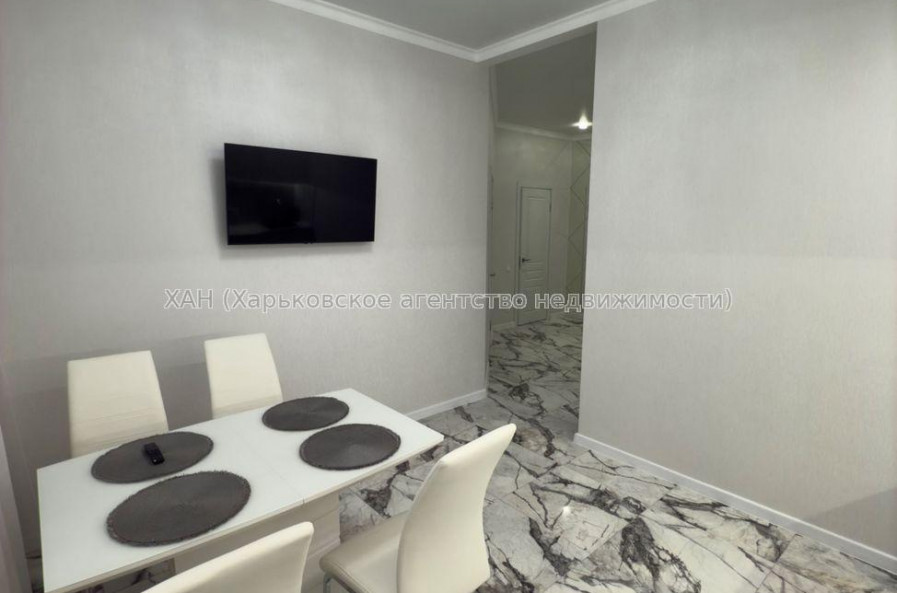 Продам квартиру, Ботаническая ул. , 1 кім., 54.50 м², авторский дизайн 