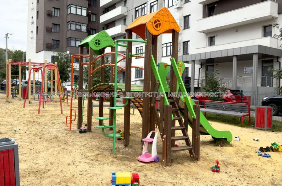 Продам квартиру, Ботаническая ул. , 1 кім., 54.50 м², авторский дизайн 