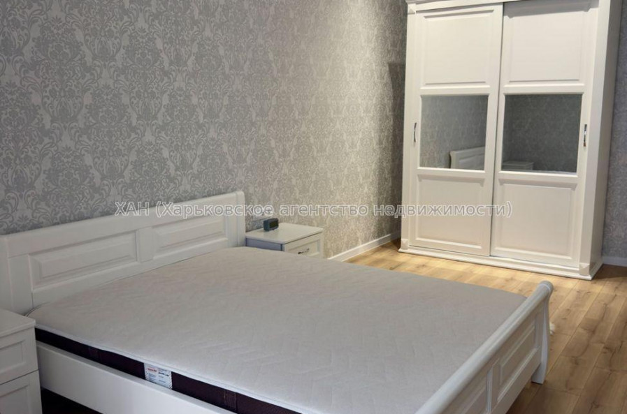Продам квартиру, Ботаническая ул. , 1 кім., 54.50 м², авторский дизайн 