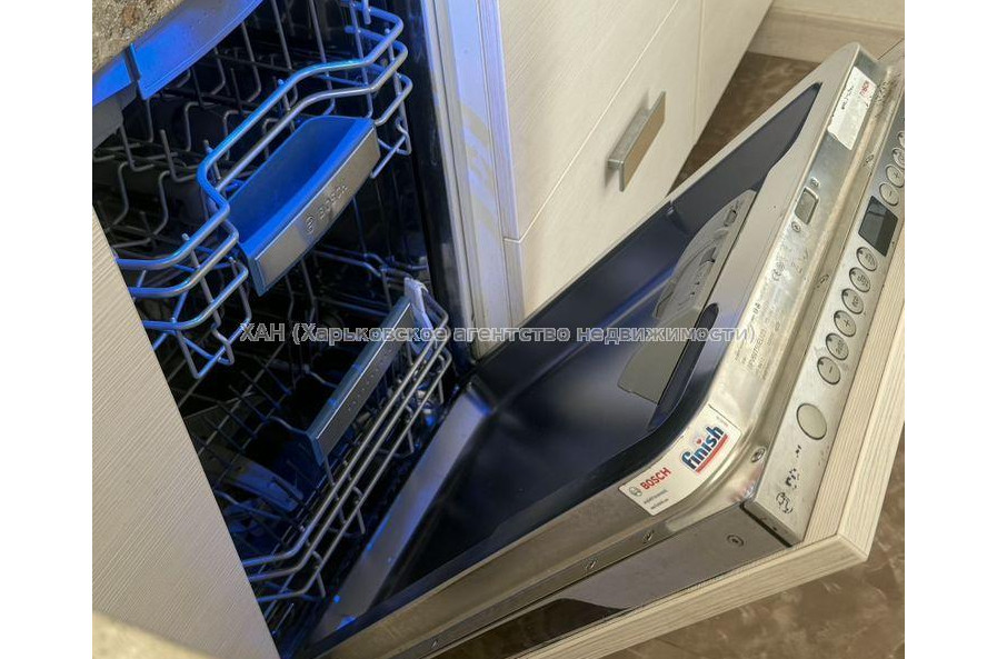 Продам квартиру, Победы просп. , 3  ком., 64 м², авторский дизайн 