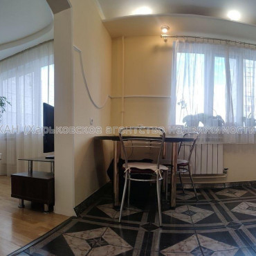 Продам квартиру, Гвардейцев Широнинцев ул. , 3  ком., 69.20 м², авторский дизайн 