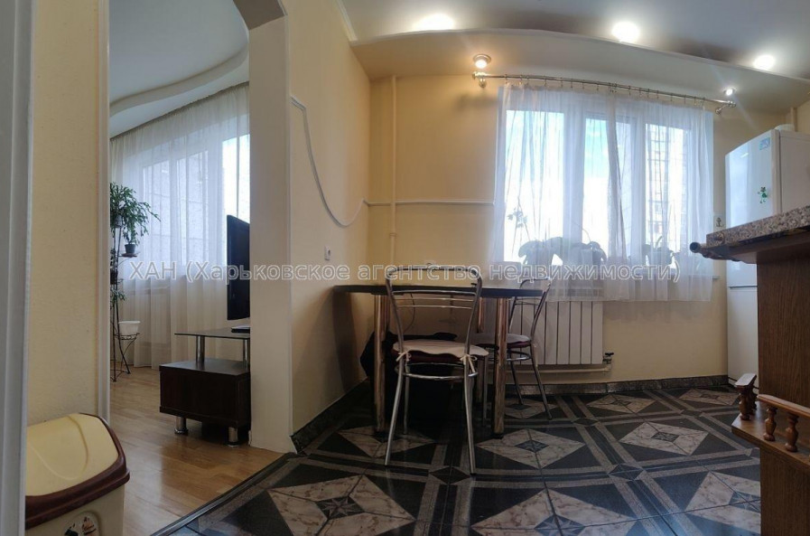 Продам квартиру, Гвардейцев Широнинцев ул. , 3  ком., 69.20 м², авторский дизайн 