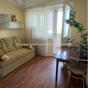 Продам квартиру, Гвардейцев Широнинцев ул. , 3  ком., 69.20 м², авторский дизайн 