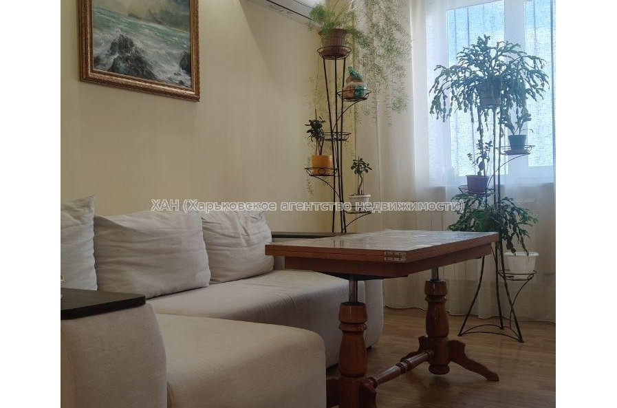 Продам квартиру, Гвардейцев Широнинцев ул. , 3  ком., 69.20 м², авторский дизайн 