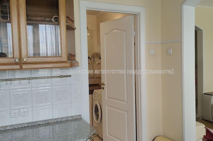 Продам квартиру, Гвардейцев Широнинцев ул. , 3  ком., 69.20 м², авторский дизайн 