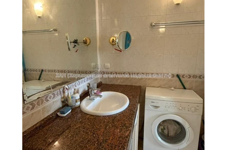 Продам квартиру, Гвардейцев Широнинцев ул. , 3  ком., 69.20 м², авторский дизайн 