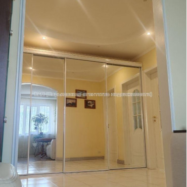 Продам квартиру, Гвардейцев Широнинцев ул. , 3  ком., 69.20 м², авторский дизайн 