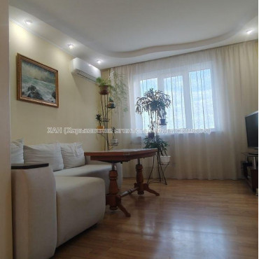 Продам квартиру, Гвардейцев Широнинцев ул. , 3  ком., 69.20 м², авторский дизайн 