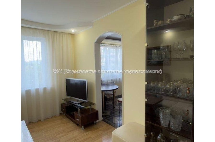 Продам квартиру, Гвардейцев Широнинцев ул. , 3  ком., 69.20 м², авторский дизайн 