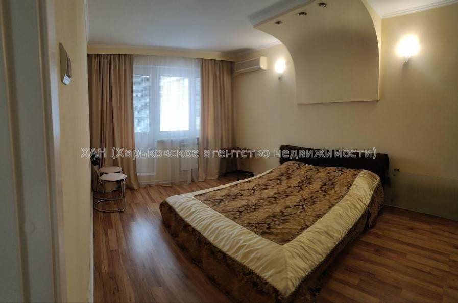 Продам квартиру, Гвардейцев Широнинцев ул. , 3  ком., 69.20 м², авторский дизайн 