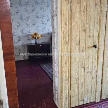 Продам квартиру, Гвардейцев Широнинцев ул. , 1 кім., 32.70 м², косметический ремонт 