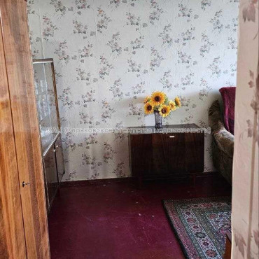 Продам квартиру, Гвардейцев Широнинцев ул. , 1 кім., 32.70 м², косметический ремонт 