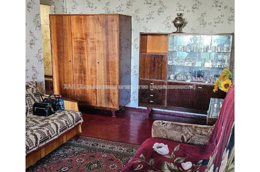 Продам квартиру, Гвардейцев Широнинцев ул. , 1 кім., 32.70 м², косметический ремонт 