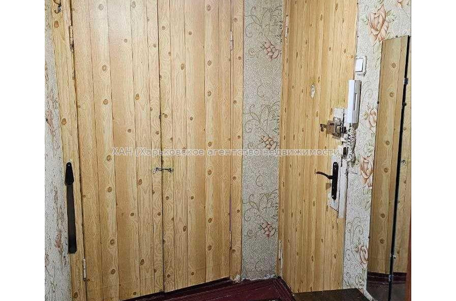 Продам квартиру, Гвардейцев Широнинцев ул. , 1 кім., 32.70 м², косметический ремонт 