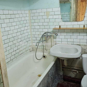 Продам квартиру, Гвардейцев Широнинцев ул. , 1 кім., 32.70 м², косметический ремонт 