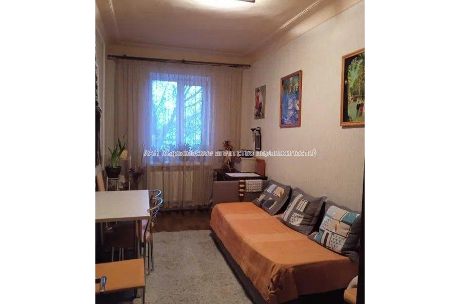 Продам квартиру, Богдана Хмельницкого ул. , 3 кім., 56 м², капитальный ремонт 