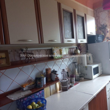 Продам квартиру, Богдана Хмельницкого ул. , 3 кім., 56 м², капитальный ремонт 