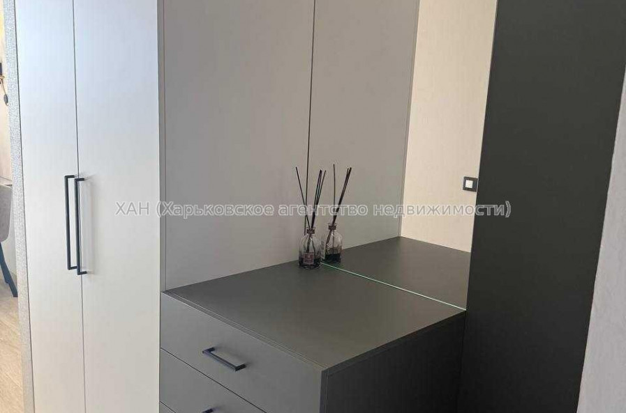 Продам квартиру, Героев Харькова просп. , 1 кім., 49 м², авторский дизайн 