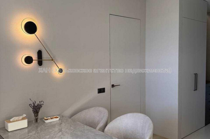 Продам квартиру, Героев Харькова просп. , 1 кім., 49 м², авторский дизайн 