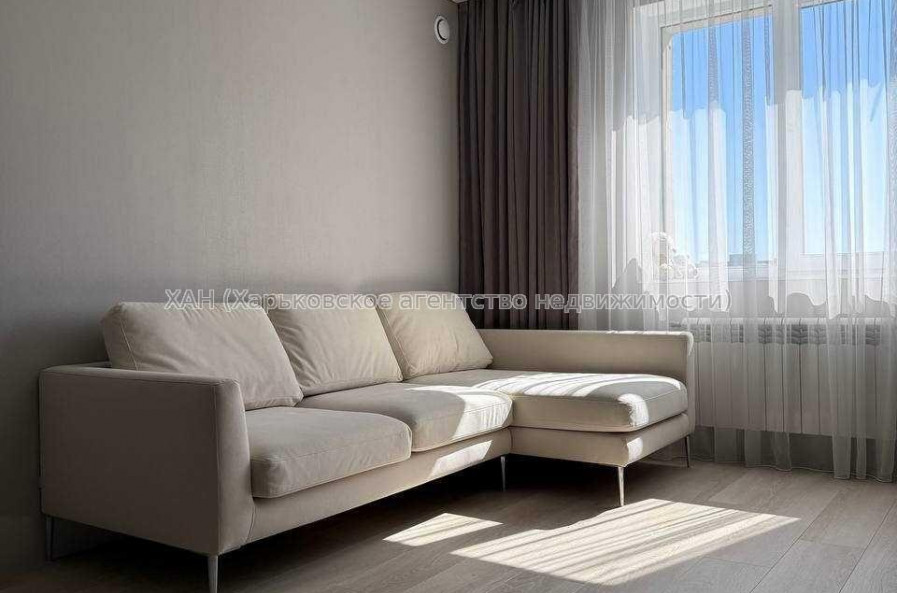 Продам квартиру, Героев Харькова просп. , 1 кім., 49 м², авторский дизайн 