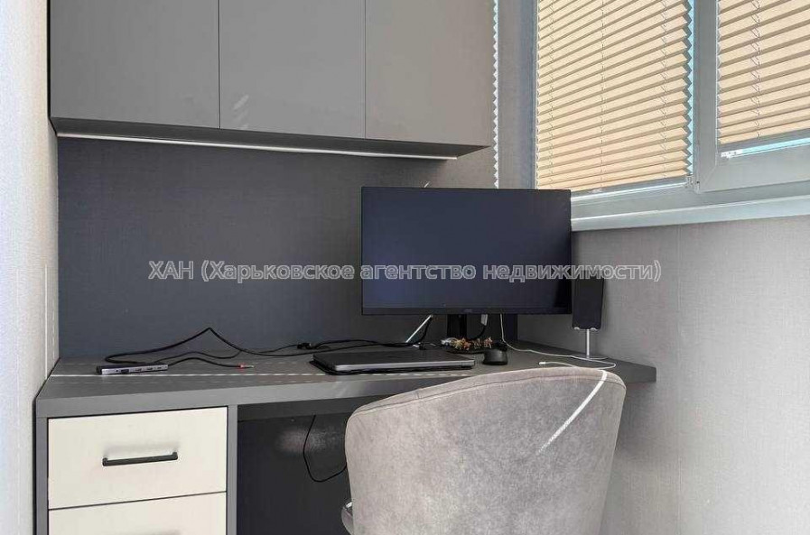 Продам квартиру, Героев Харькова просп. , 1 кім., 49 м², авторский дизайн 