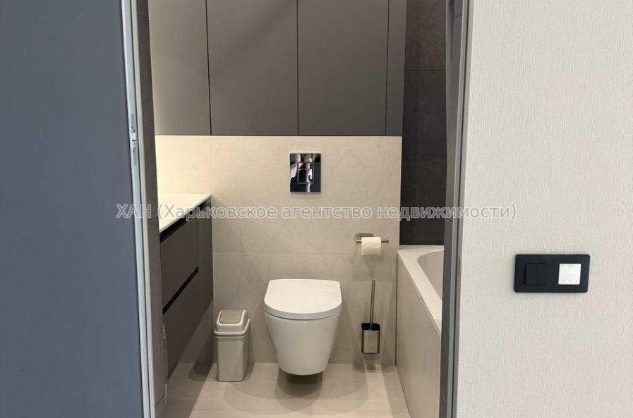 Продам квартиру, Героев Харькова просп. , 1 кім., 49 м², авторский дизайн 