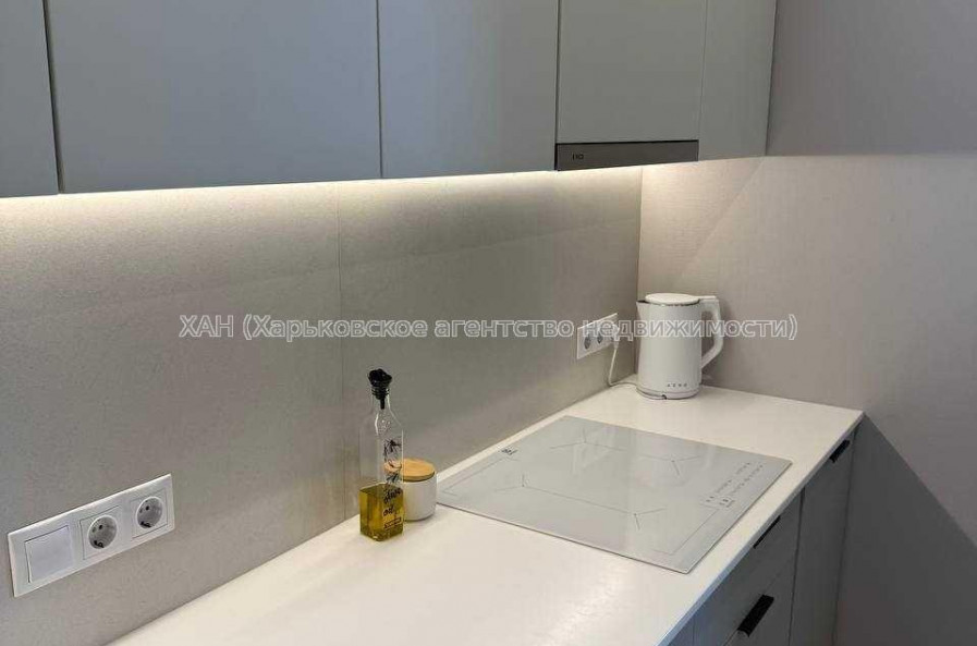 Продам квартиру, Героев Харькова просп. , 1 кім., 49 м², авторский дизайн 
