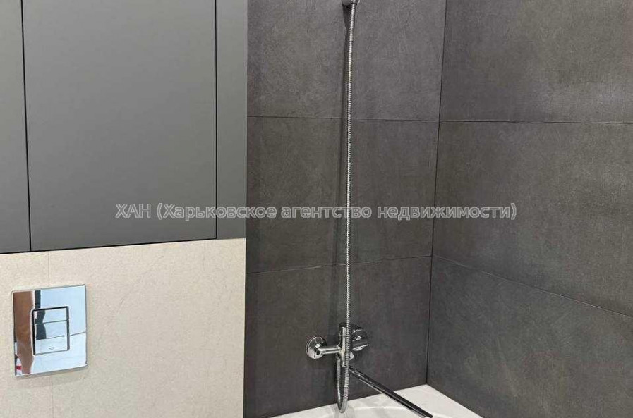 Продам квартиру, Героев Харькова просп. , 1 кім., 49 м², авторский дизайн 