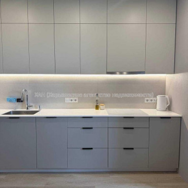 Продам квартиру, Героев Харькова просп. , 1 кім., 49 м², авторский дизайн 
