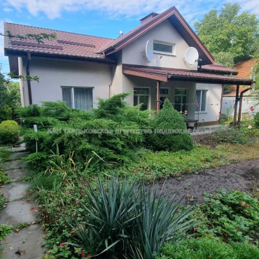 Продам будинок, Дмитрия Антоненко ул. , 95 м², 8 соток, евроремонт 