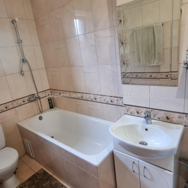 Продам будинок, Дмитрия Антоненко ул. , 95 м², 8 соток, евроремонт 