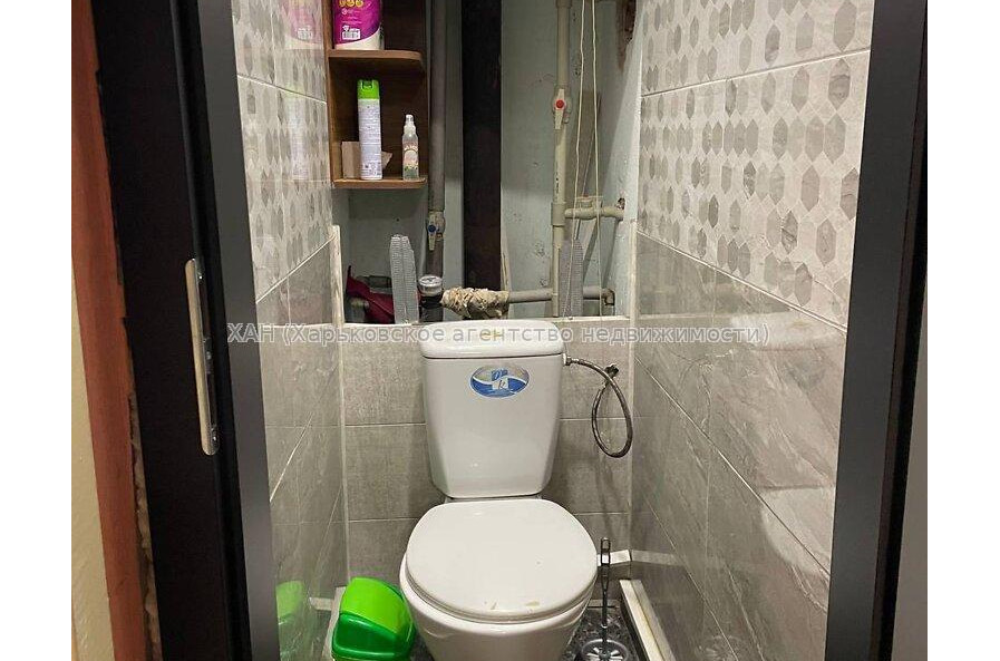 Продам квартиру, Михаила Комарова ул. , 2  ком., 45.80 м², косметический ремонт 