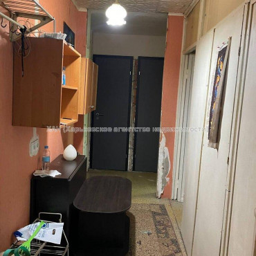 Продам квартиру, Михаила Комарова ул. , 2  ком., 45.80 м², косметический ремонт 
