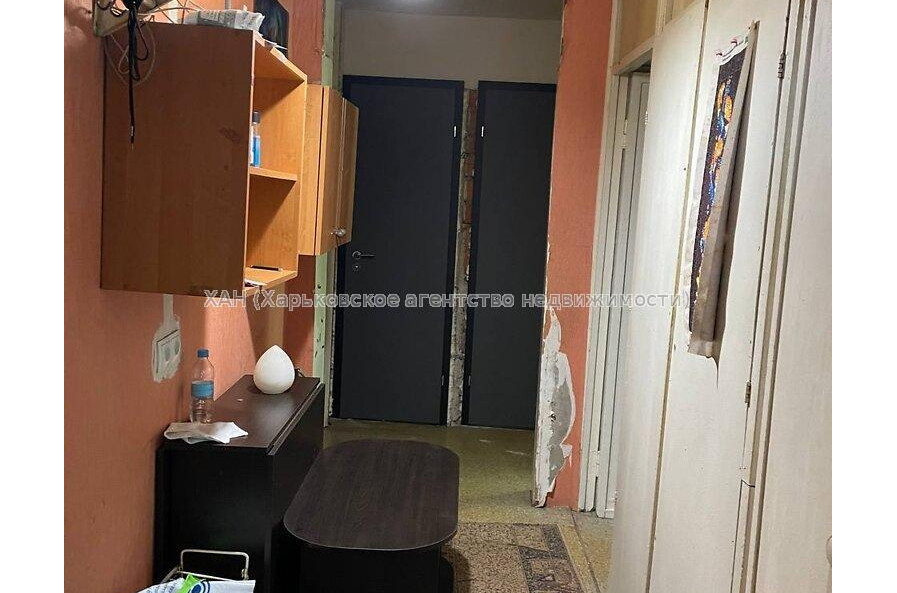 Продам квартиру, Михаила Комарова ул. , 2  ком., 45.80 м², косметический ремонт 