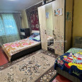 Продам квартиру, Михаила Комарова ул. , 2  ком., 45.80 м², косметический ремонт 