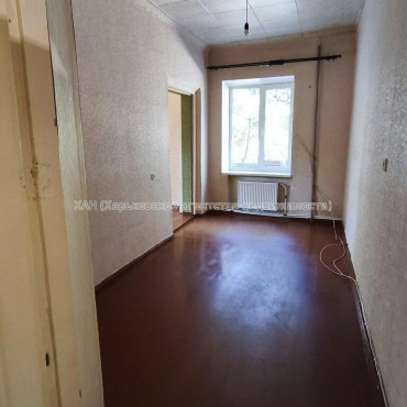 Продам квартиру, Ново-Баварский просп. , 4  ком., 66.10 м², косметический ремонт 