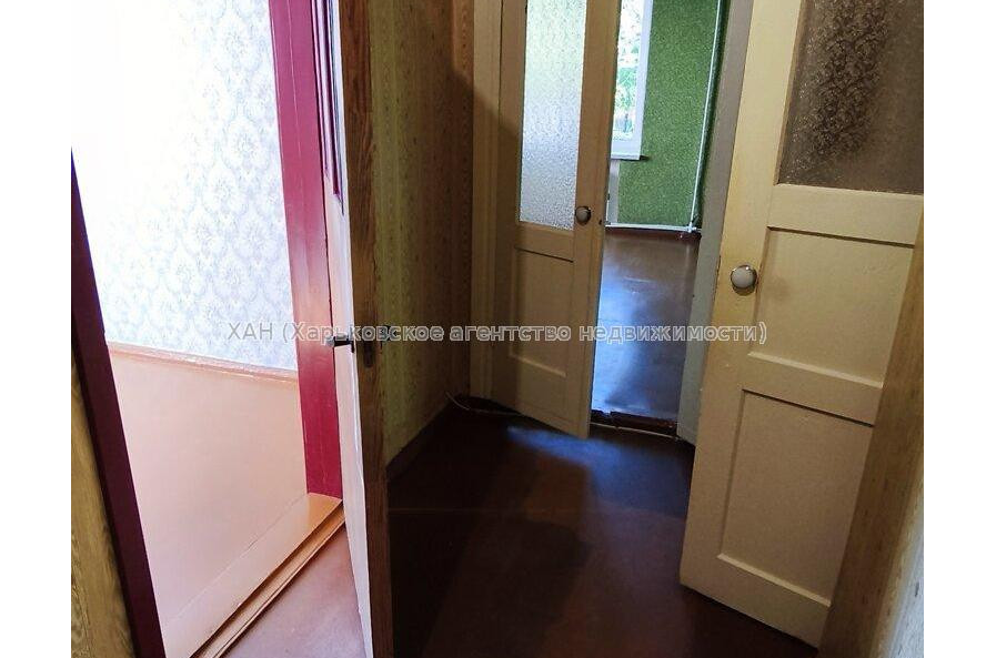 Продам квартиру, Ново-Баварский просп. , 4  ком., 66.10 м², косметический ремонт 