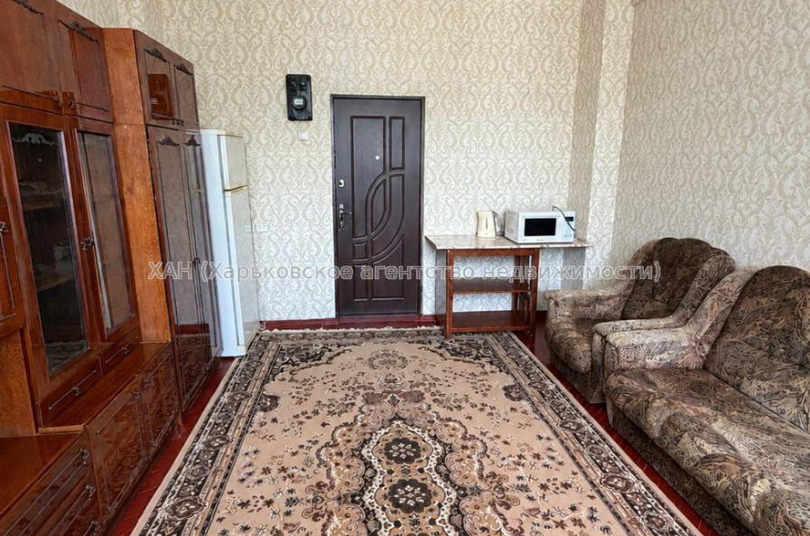 Продам квартиру, Леонида Быкова ул. , 1 кім., 27 м², косметический ремонт 