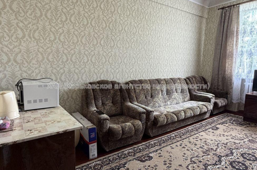 Продам квартиру, Леонида Быкова ул. , 1 кім., 27 м², косметический ремонт 