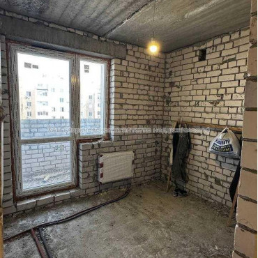 Продам квартиру, Драгоманова ул. , 1  ком., 34.40 м², без отделочных работ 