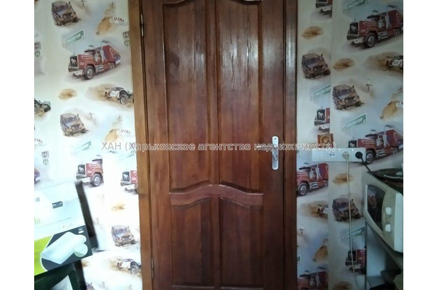 Продам квартиру, Александровский просп. , 1  ком., 17 м², косметический ремонт 